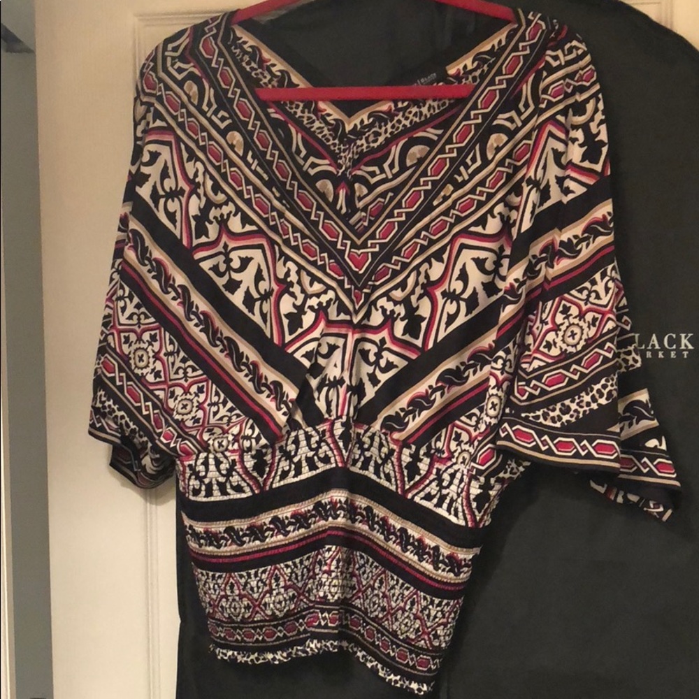 White House black-market V-neck blouse size large